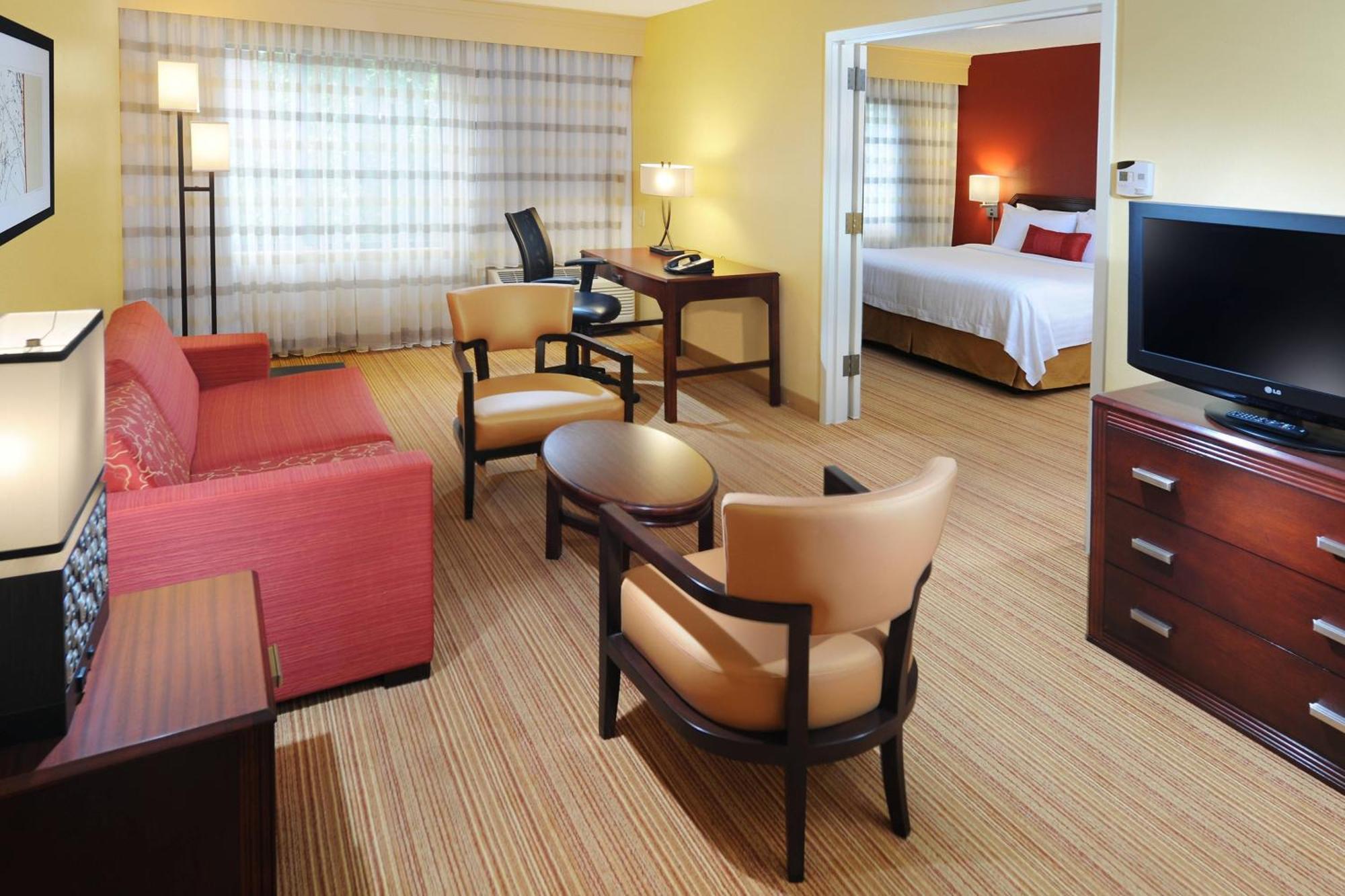 Hotel Courtyard By Marriott Houston Hobby Airport Extérieur photo